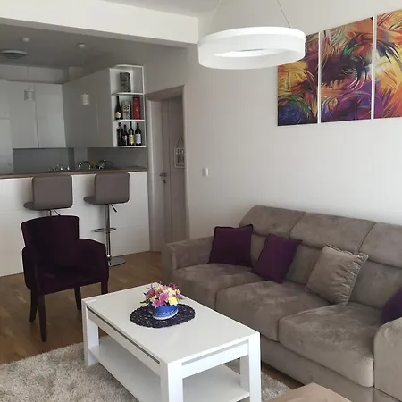 Pab Apartment Budva
